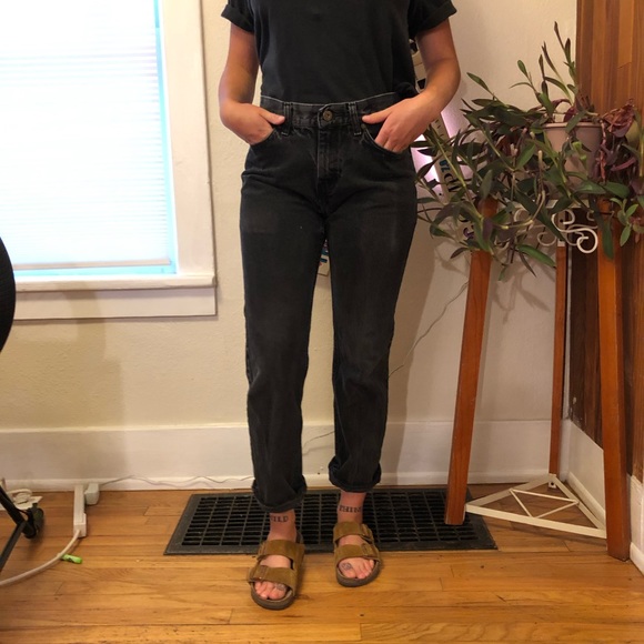 High Waisted UP Jeans - Picture 2 of 6